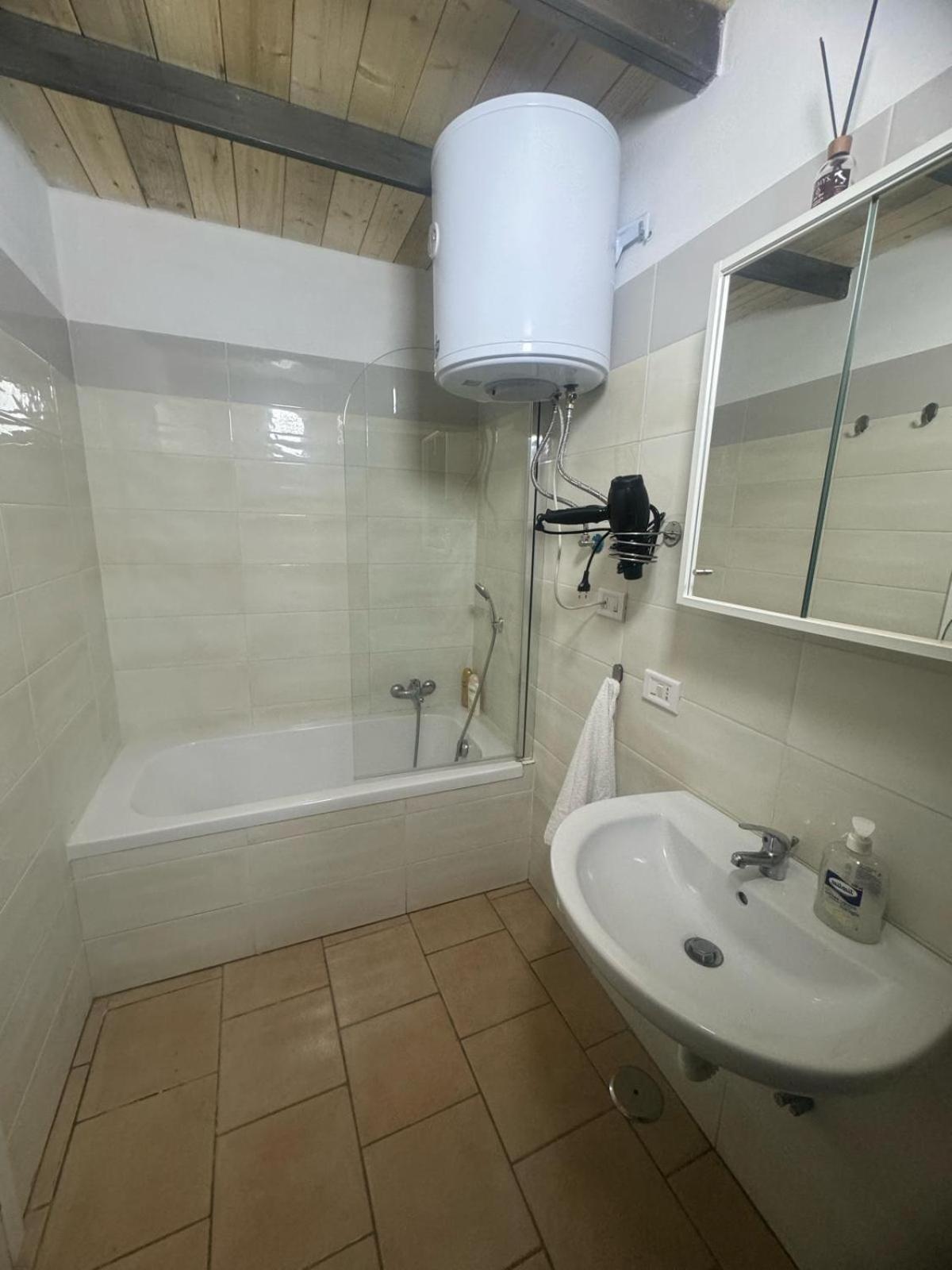 Apartamento Casa Imbriani Napoli Exterior foto